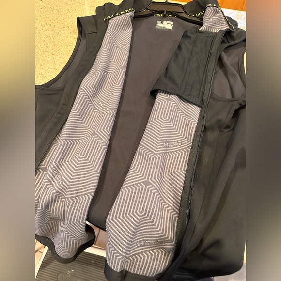 Under Armour Coldgear Infrared Chrome Reflective Run Vest Mens Sz 2XL Fitted - Picture 13 of 15